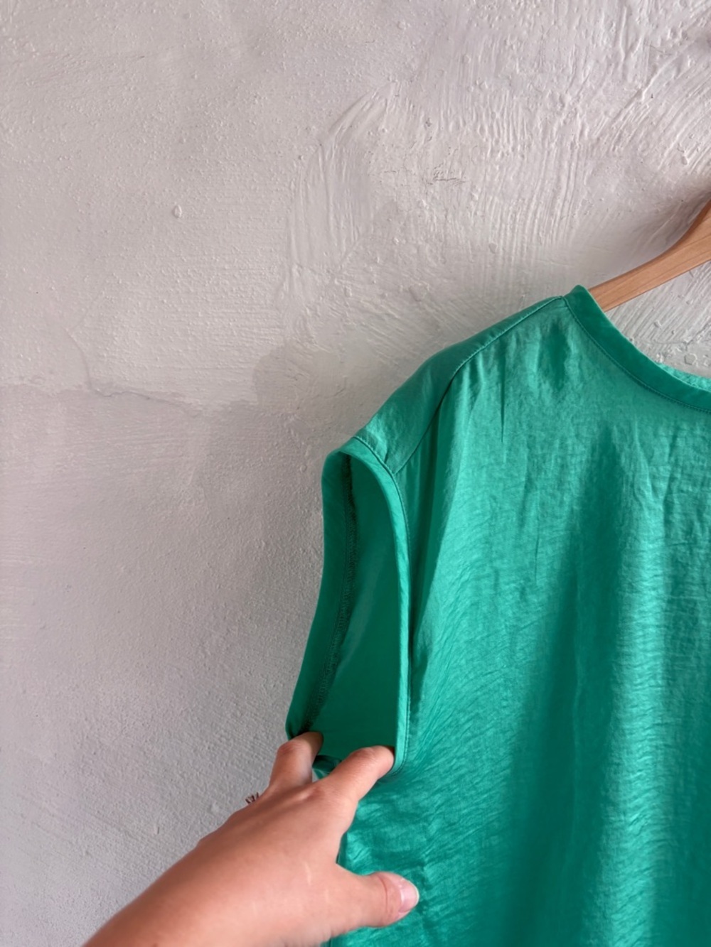 Woman’s beautiful spring H&M blouse - Picture 4 of 10